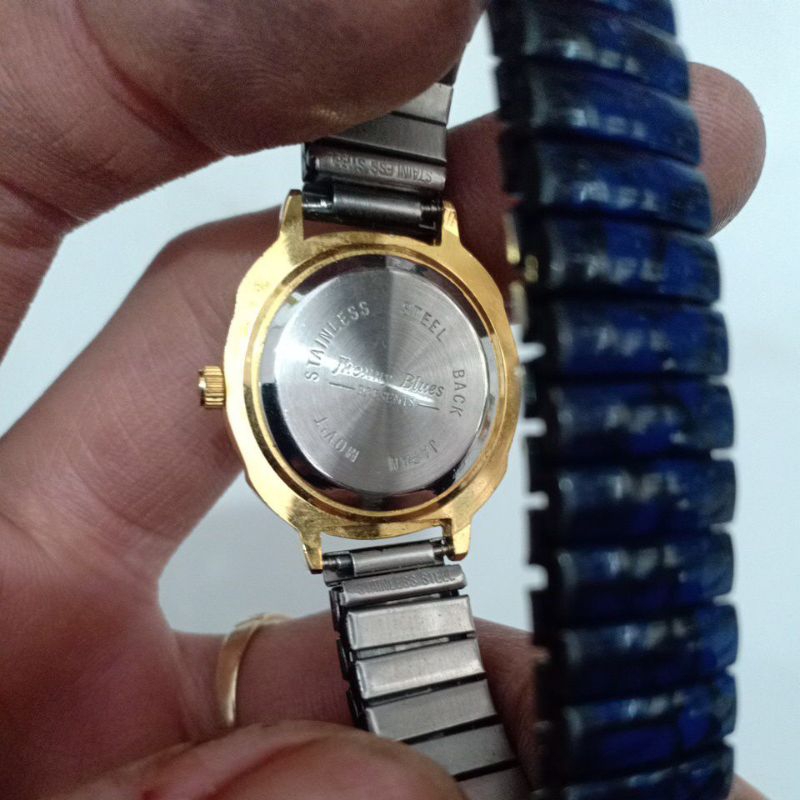 Đồng hồ si nhật nữ dây chun hiệu JHONNY BLUES