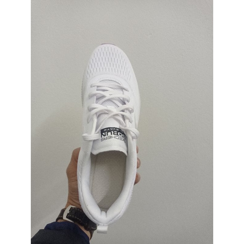 Giày skechers xuất dư