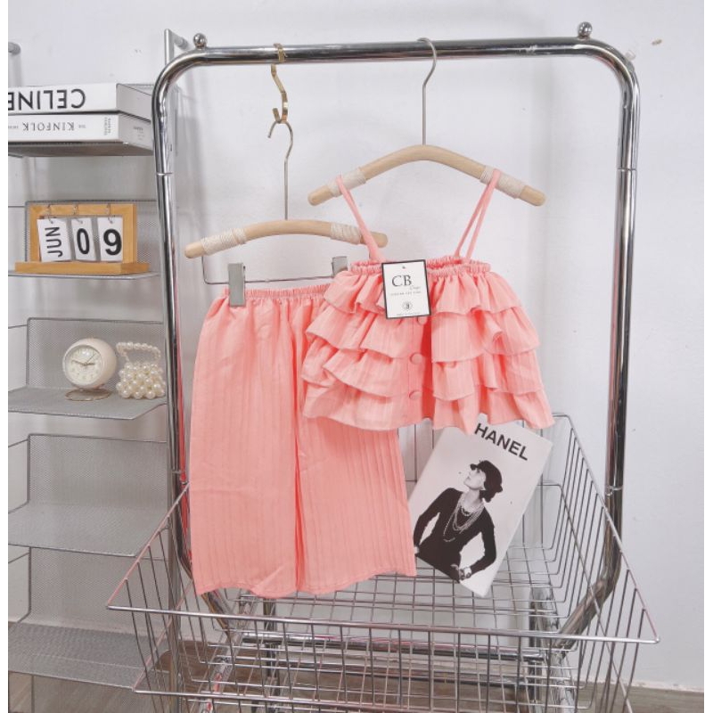 Bộ đũi 2 dây bèo tầng khuy xinh xắn bé gái