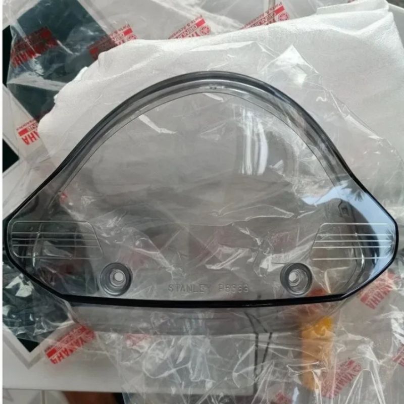 Nắp chụp đèn hậu Sirius 110 xăng cơ chính hãng, kiếng đèn sau sirius