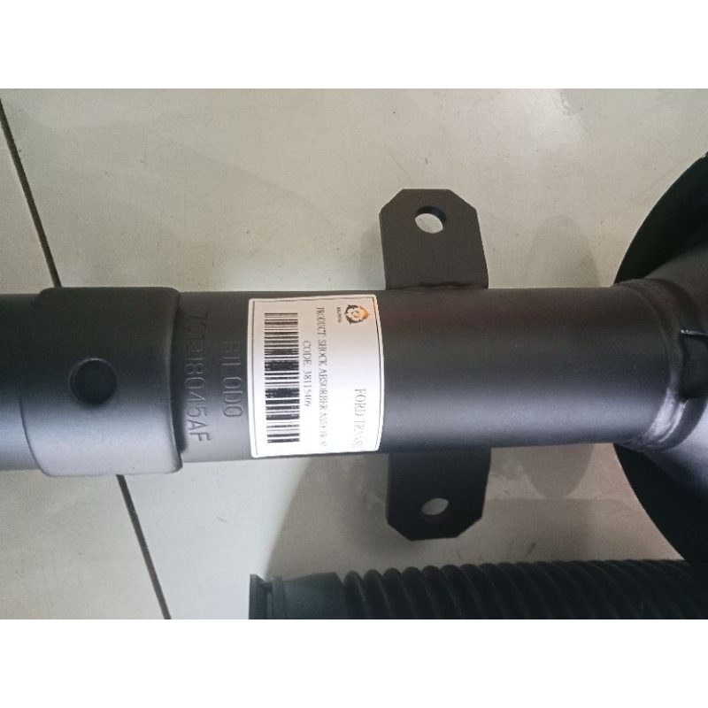 PHỤÔC TRUỚC FORD TRANSIT