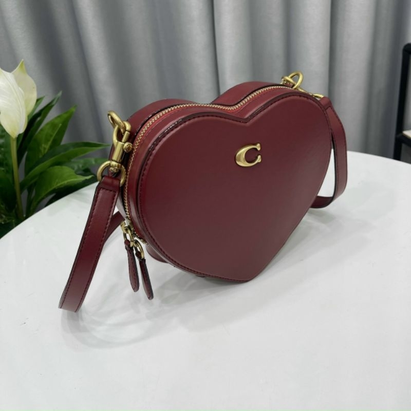 Túi C*oach trái tim da thật xinh xắn