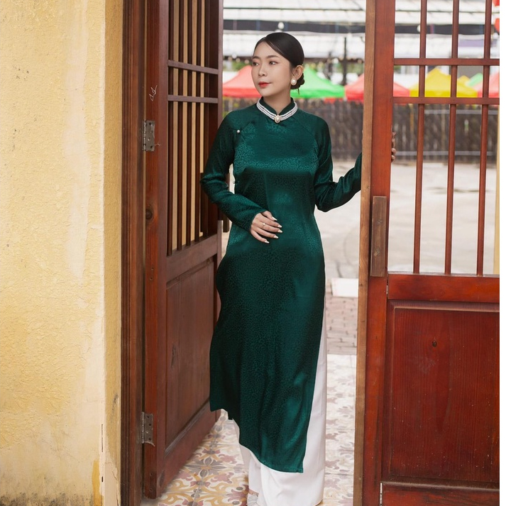 Áo Dài cách tân , Áo dài Tết Xuông xưa cho các nàng đi chùa , đi chơi 2023