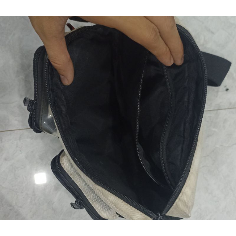 Pass túi đeo chéo Highclub đời đầu