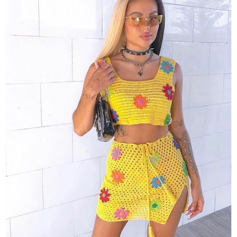 Set Áo Váy Len Hoa Cúc Crop Top Cover Up Đi Biển