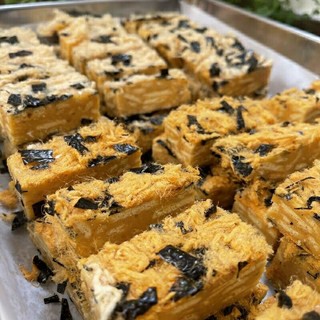 Bánh Bông Tuyết Ruốc Gà Rong Biển