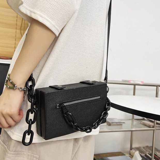 Túi Hộp Đeo Chéo Unisex Nam Nữ Túi Xách Đeo Vai Thời Trang Phối Dây Xích TS1 - Ladykiller