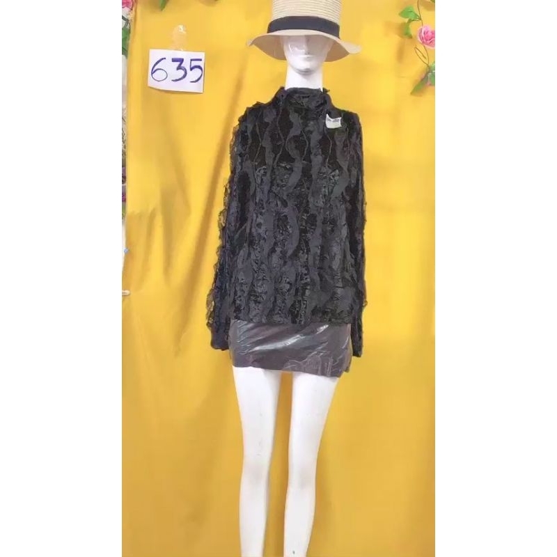 áo nhung viền rợn cổ lọ (dưới size M+). S635