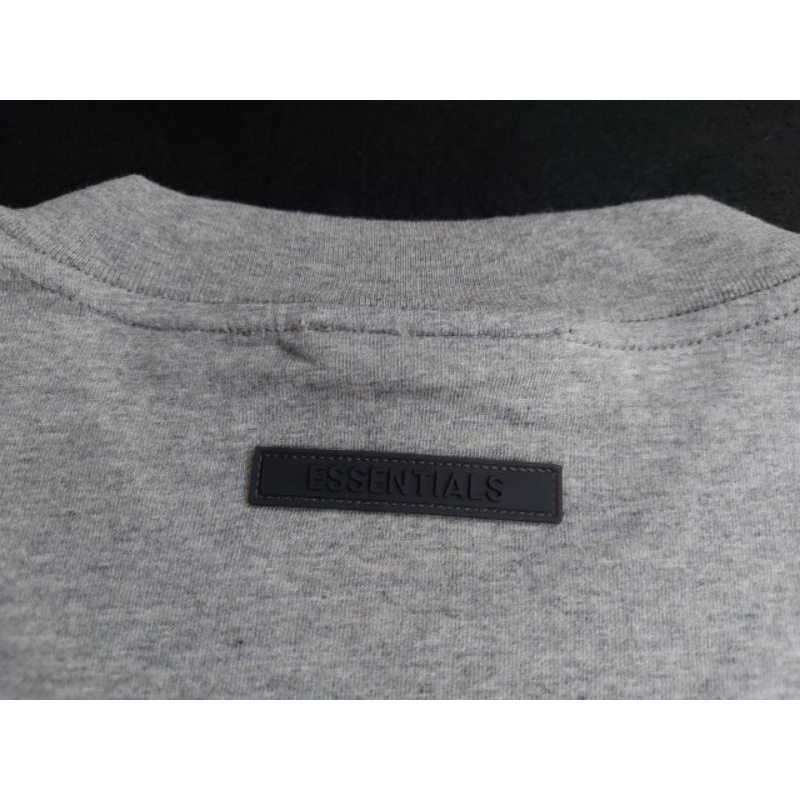 Áo thun nam form rộng Essential