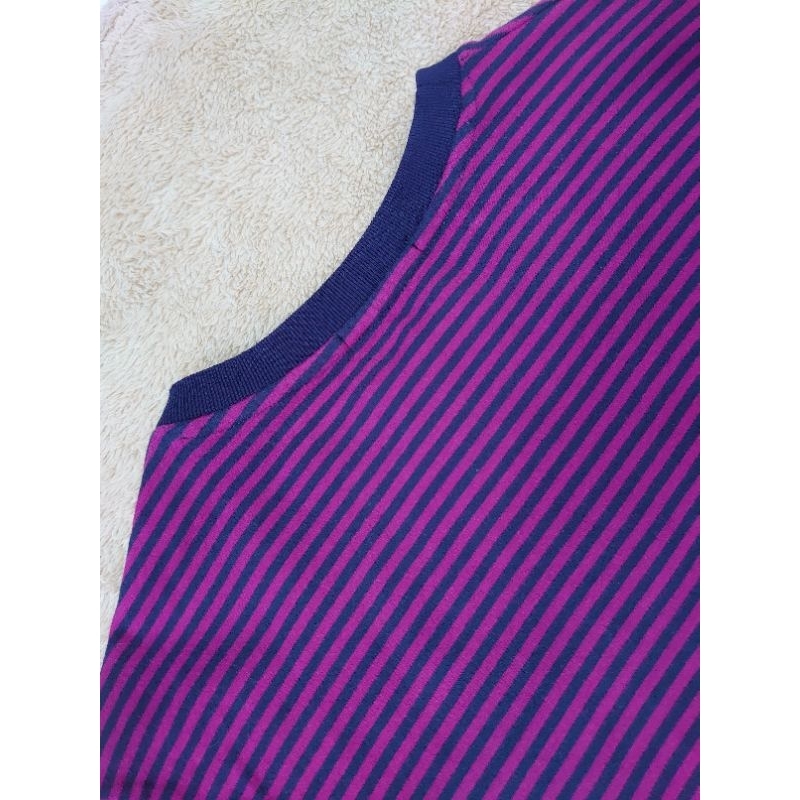 Áo sweater nữ BERSHKA kẻ sọc ngang màu xanh đen phối hồng tím cổ tròn tay dài chất thun da cá