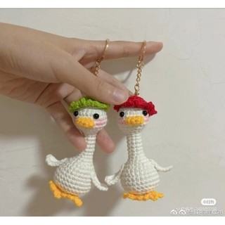 Móc khóa vịt bông/móc chìa khóa vịt đội mũ