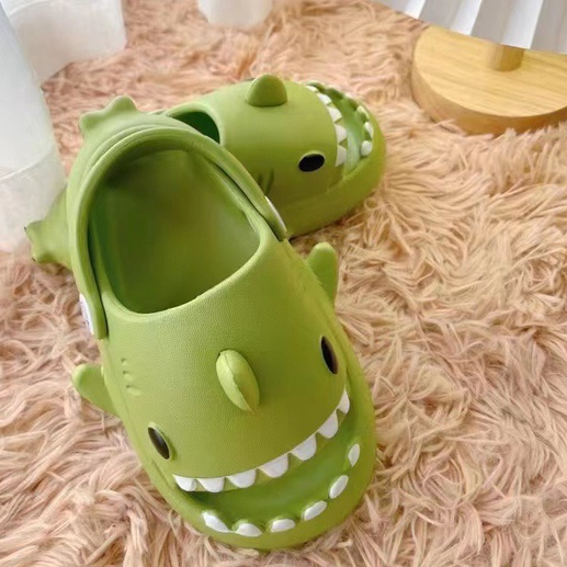 Dép sandal cá mập babyshark cho bé yêu đế siêu nhẹ size nhí 18-23, dép bánh mì cá mập cho bé