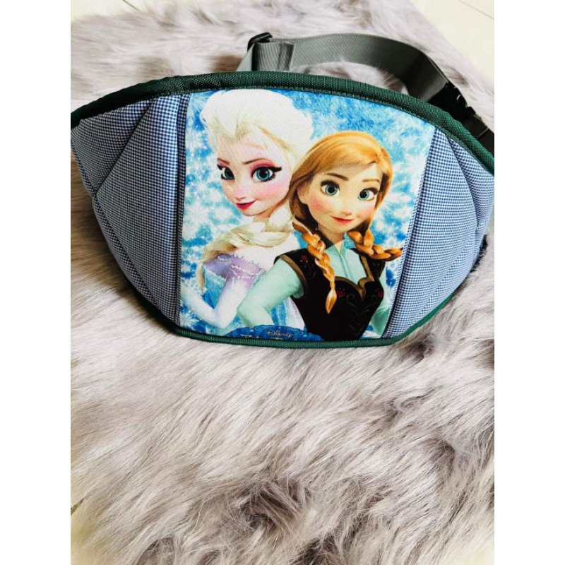 Đai đi xe máy an toàn cho bé