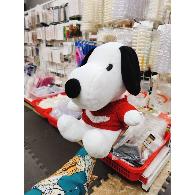 Gấu bông chó snoppy mang áo