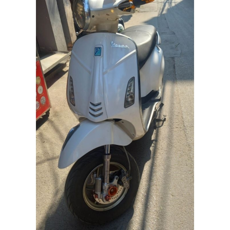 Xe máy điện vespa