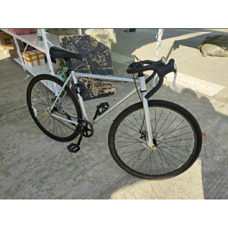 Sẵn,XE ĐẠP THỂ THAO TAY CONG NAM NỮ  LuoWeiS42