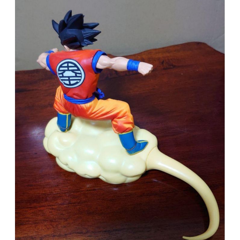 Mô hình Dragon Ball Z - Goku cưỡi mây cân đẩu vân chính hãng