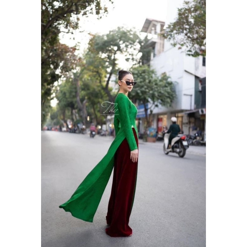 Áo dài gấm cổ tròn giá xưởng