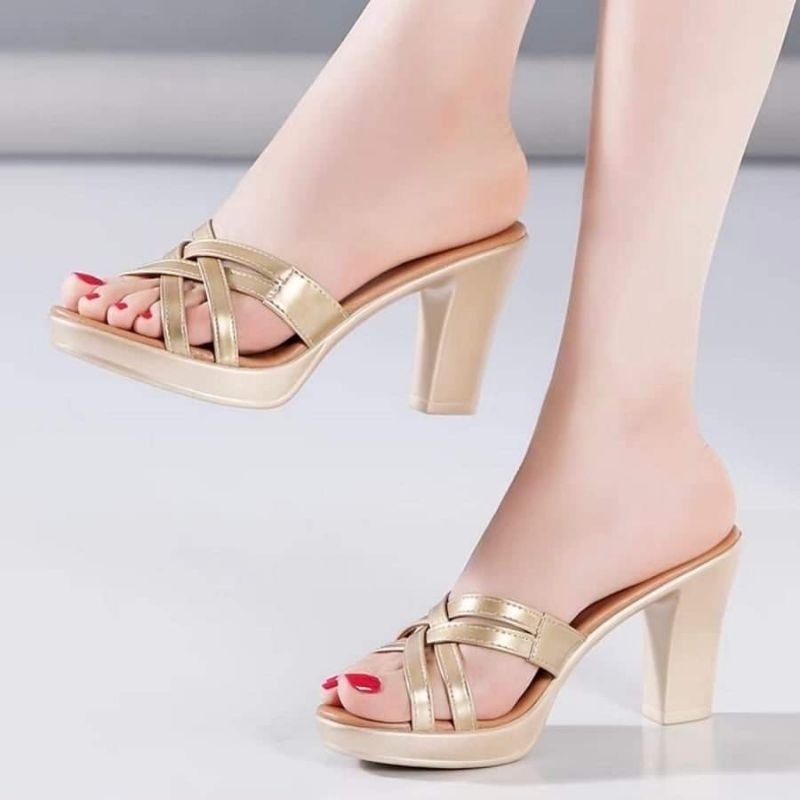 Dép cao gót quai đan