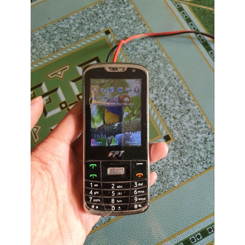 Xác điện thoại FPT B520 còn nguồn
