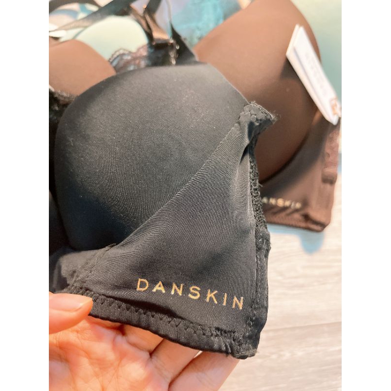 Áo ngực bralette Dan.skin, hàng xuất xịn