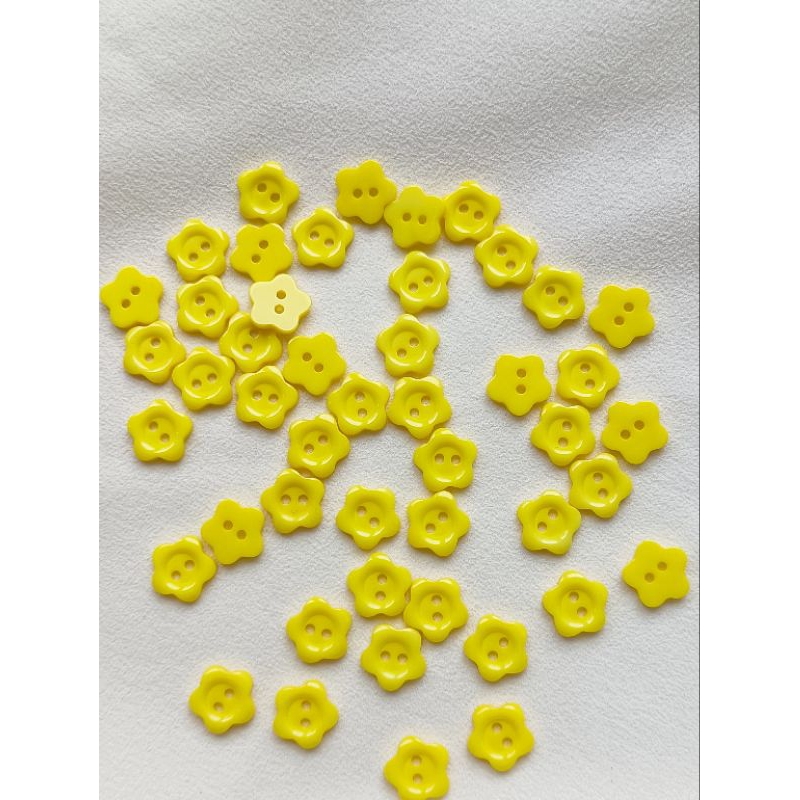 Gói 20 nút hoa mai