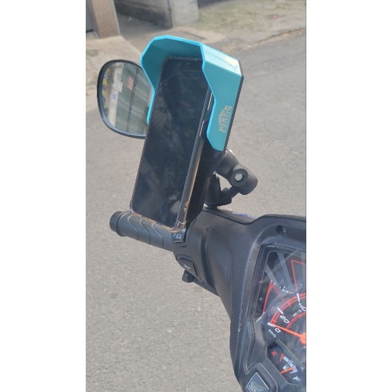 Giá đỡ điện thoại hít nam châm Magfit Moto Biker Soul