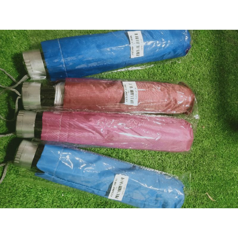 Dù xếp chóng nắng mưa.