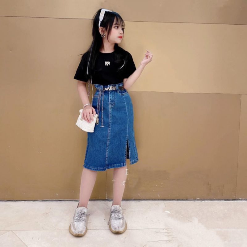 Set áo  và váy jean kèm thắt lưng sang chảnh bé gái