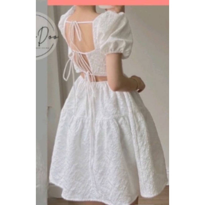 Váy babydoll hoa gấm cổ vuông hở lưng 2 lớp tay bồng
