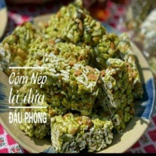 Combo 10 bịch cốm nếp lá dứa đậu phộng ( 10 bịch x 500g)