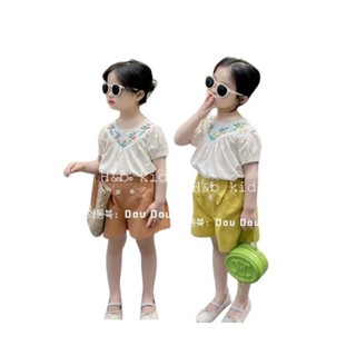 Set bộ đũi vintage cổ thêu hoa quần cúc cho bé gái