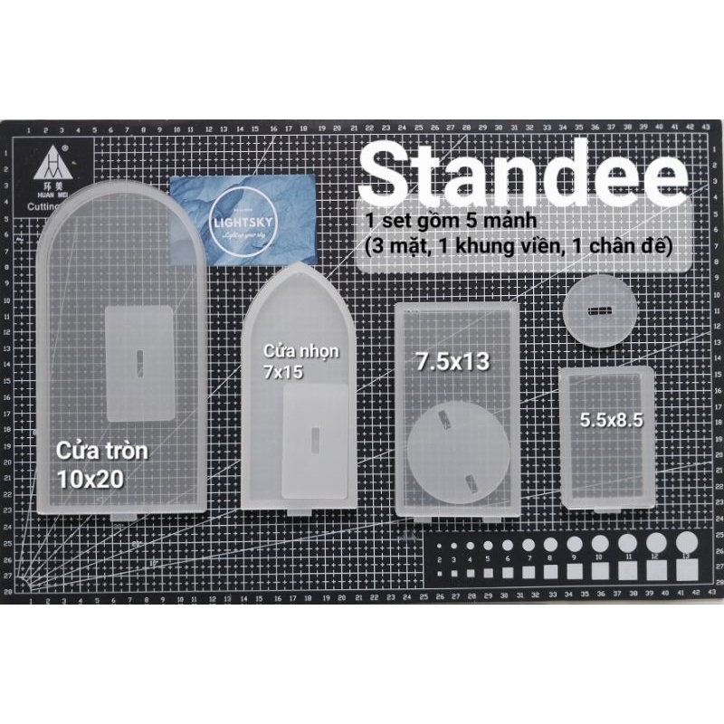 [KCC] Khung standee tranh cát chảy