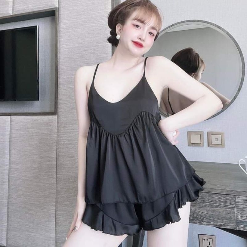 Bộ ngủ satin xinh đẹp