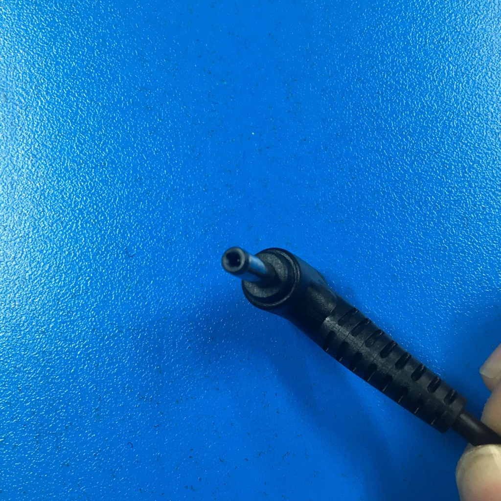 Sạc Laptop LENOVO củ vuông 20V - 3.25A chân Đầu Đạn - Hàng Zin SP003639