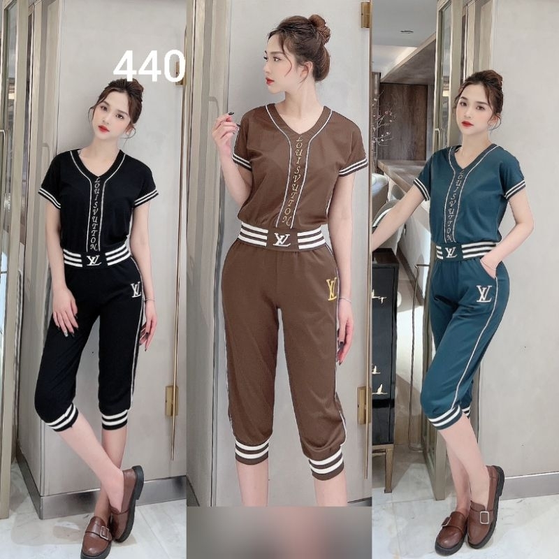 sét bộ thể thao nữ cổ tim cộc tay quần lửngi quảng châun