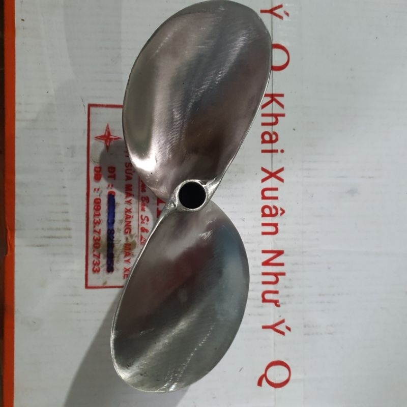 Chân vịt inox ab 2 cánh thái honda 11hp 13hp máy nhong cốt xéo loại bóng mờ cam kết như hình giá sỉ