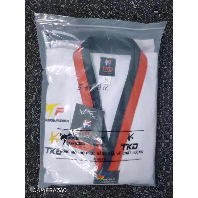 Võ Phục Taekwondo Vải Sọc Cổ Đỏ Đen