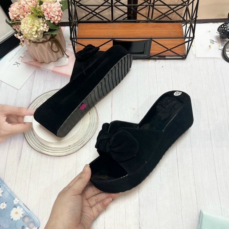 Dép quai nơ bọc nhưng thời trang