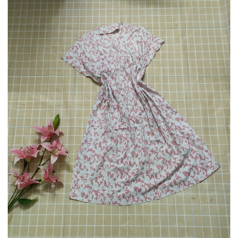 ĐẦM HOA PHOM RỘNG