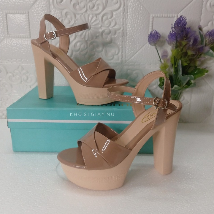 Giày sandal nữ cao gót siêu nhẹ gót vuông cao 12 phân đế đúc nguyên khối