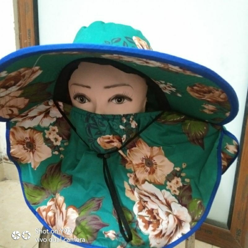 Mũ vành rộng có màn che chống nắng