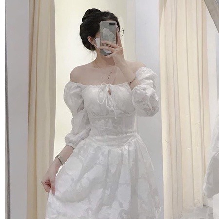 Đầm dự tiệc cổ vuông chất ren hoa tay dài dáng váy ngắn dễ thương - NV306 | BigBuy360 - bigbuy360.vn