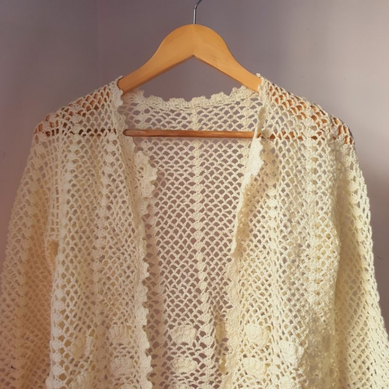 Áo crochet len vàng pastel vintage Nhật - em và nắng