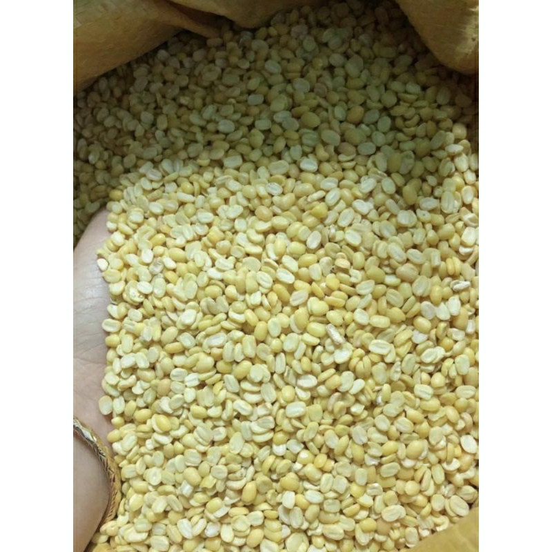 Đậu xanh tróc vỏ. 1kg = 40000đ