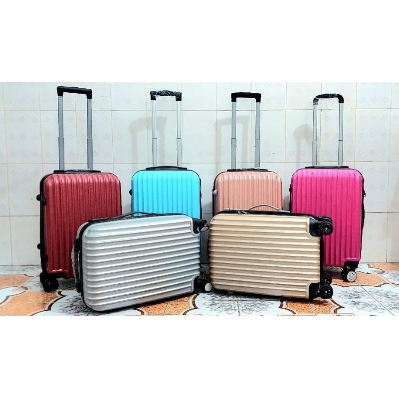 Vali kéo nhựa dẻo sz 20 . Giảm giá cực sốc shop mới bán giá tri ân