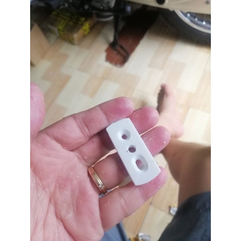 Chân đế camera wifi imou. kbone