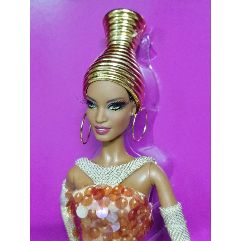 Búp bê barbie Stephen Burrow Alazne