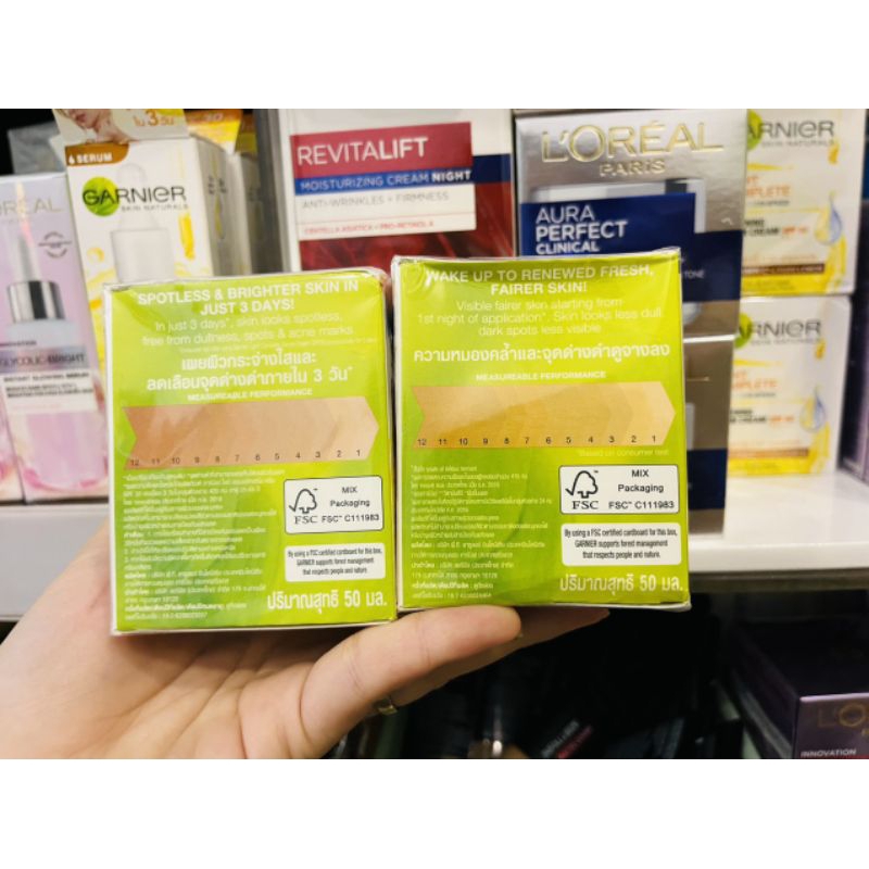 Kem dưỡng sáng da Garnier