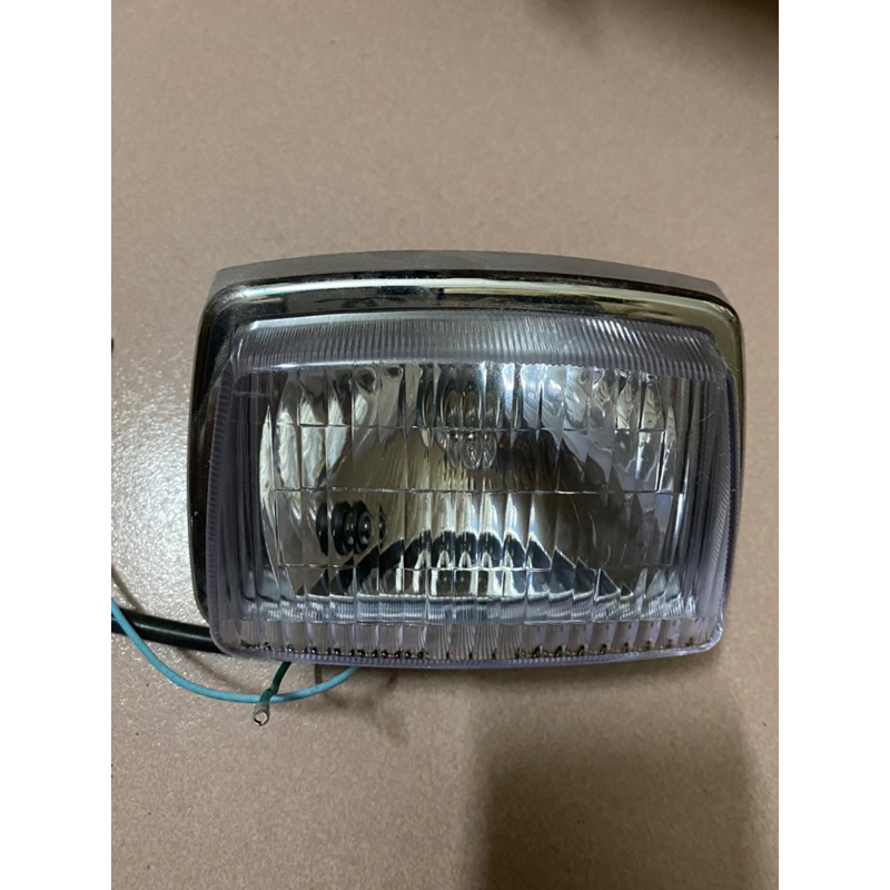 Pha đèn trước xe máy cúp đời mới 82